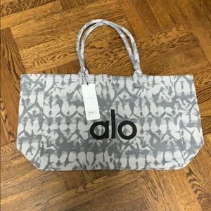Alo Yoga Shopper Tote